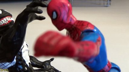 Spiderman vs Venom - Real Life Superheroes Movie Battle