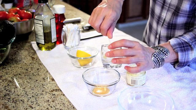 Lemon Honey Lip Balm Recipe - DIY Beauty Tips - Beauty Tips