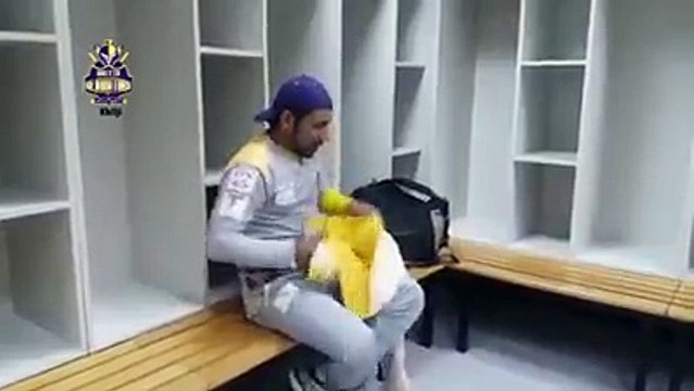 Quetta Gladiators Captain Sarfaraz Ahmed receties Naat before match in PSL