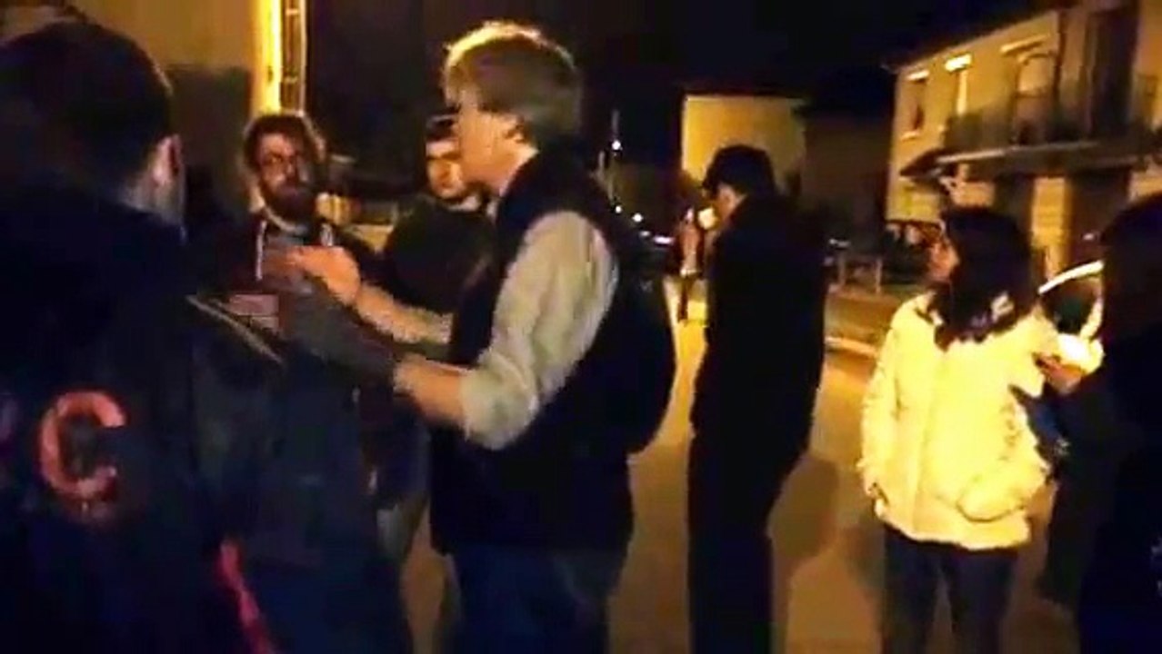 Le Mans. Les agriculteurs débarquent chez Stéphane Le Foll