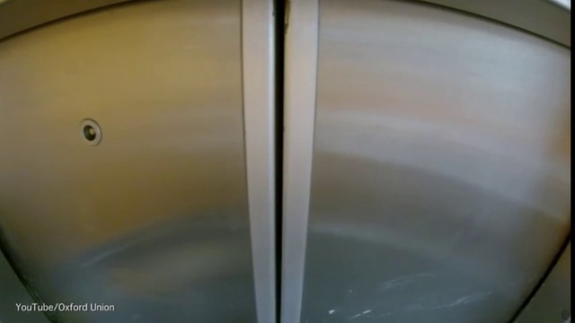 Shia LaBeouf met une baffe à un étudiant pendant une expérience sociale dans un ascenseur