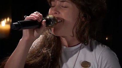 Purity Ring - Push Pull (Live on KEXP)