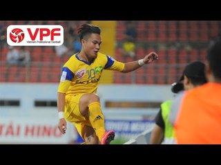 Ronaldo Việt Nam làm xiếc trước Than Quảng Ninh