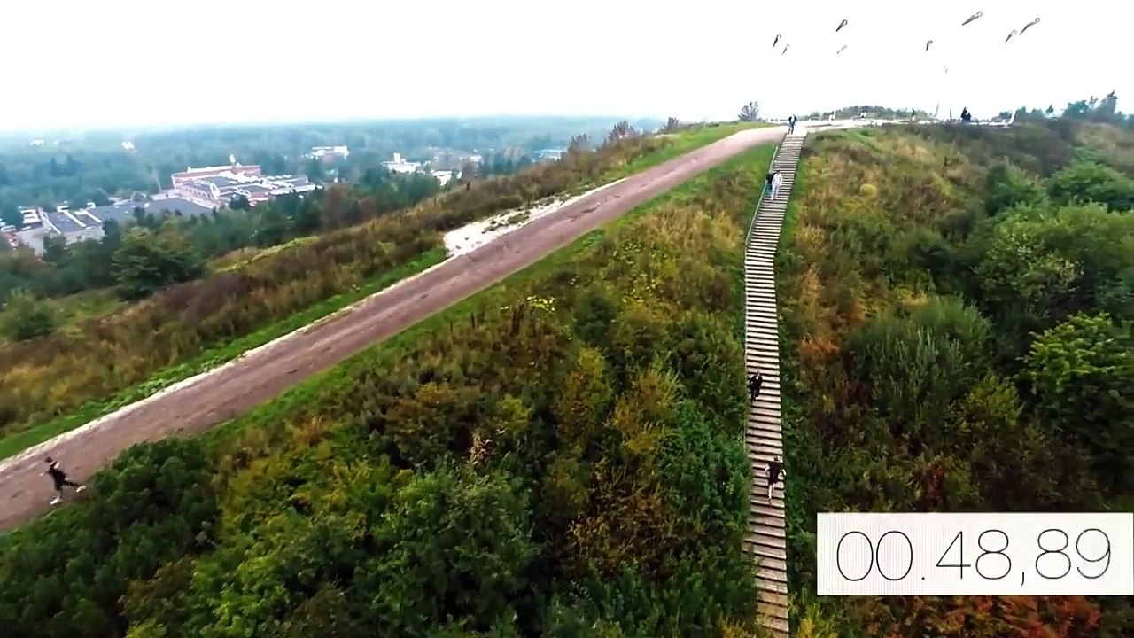 Un Finlandais monte 426 marches en 64 secondes