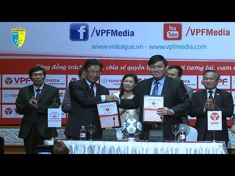 Tổng quan Lễ ký kết và ra mắt Nhà tài trợ chính Giải VĐQG 2016 | T&T