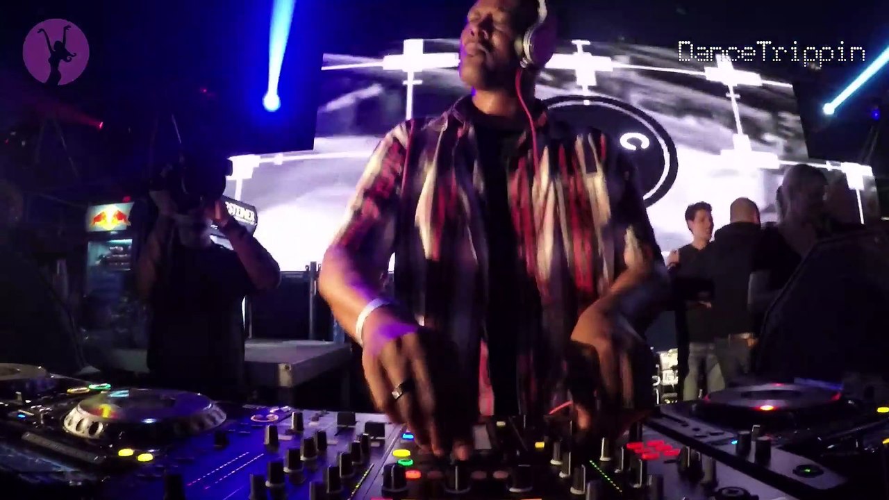 DJ rush..    Veja ao video !!!  Vale apena..