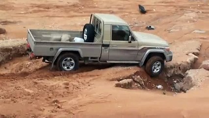 (ASLI) Sensasi Lain Nge Drift di Gurun Pasir Dengan Tantangan yang Berbeda