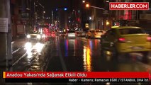 Sağanak yağış Anadolu yakasında E-5i kapatı