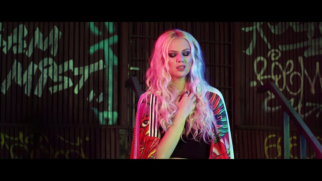 Sandra N & Adrian Sina - Ma dor ochii, ma dor (Official Music Video) - YouTube