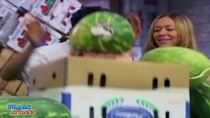 Dünyanın en saçma kamera şakası. Gülmekten karnınız ağrıyacak.