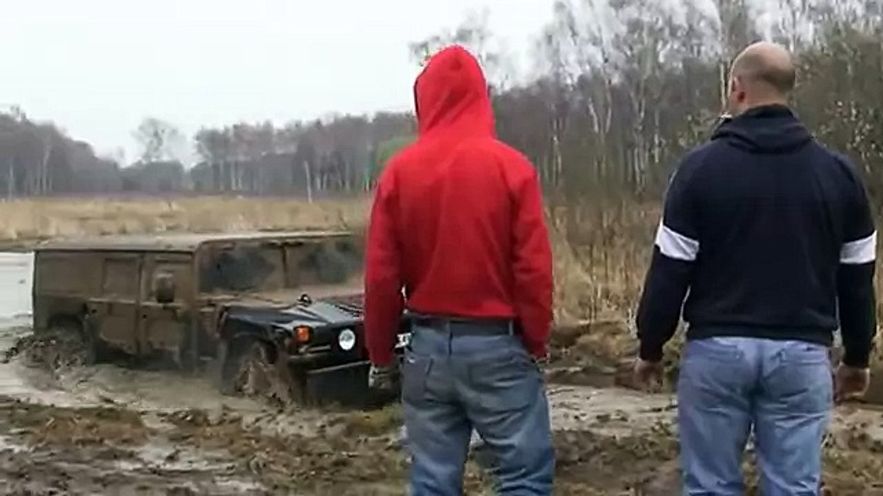 Внедорожник Тигр преодолевает абсолютное российское бездорожье !