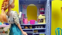 Elsa and Anna Work At a Barbie Bakery Disney Frozen Dolls Treats DisneyCarToys