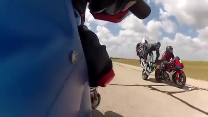 Quand un motard oublie qu'il a des freins puissants