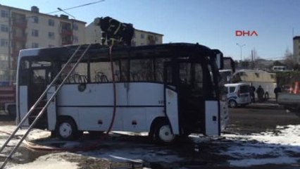 Tekirdağ?da Park Halindeki Midibüs Yandı