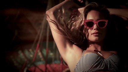 Hannah Davis Uncovered Very Hot in Swimsuit 2016