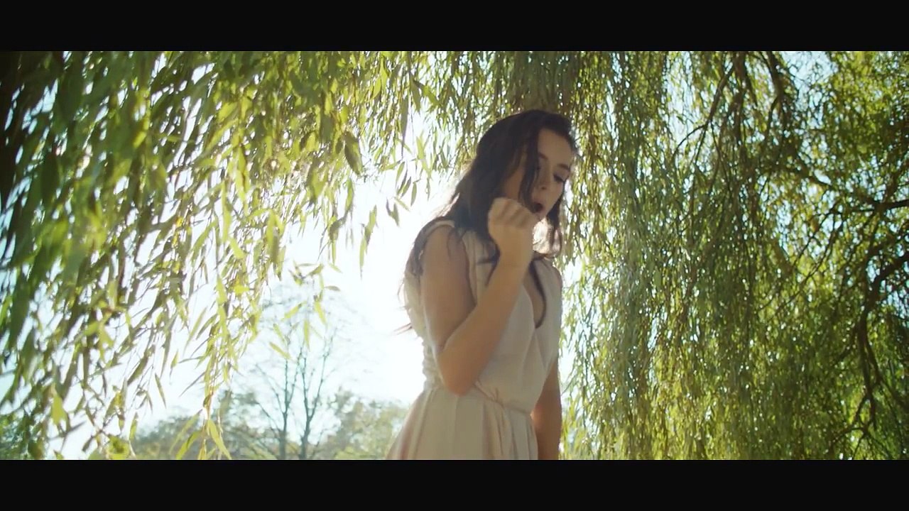 Tuğba Yurt - Aklımda Sorular Var