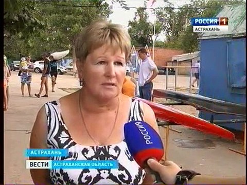 В акватории Золотого затона прошел чемпионат Астраханской области по гребле на байдарках и каноэ