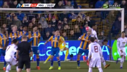 Memphis Depay Free-Kick Hits Anthony Martial Face - Shrewsbury v. Manchester United 22.02.2016