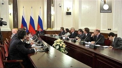 Orosz jegybank: biztonságosabb rubelre váltani a hiteleket
