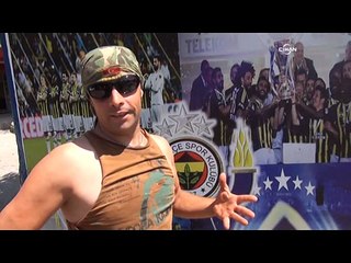 Fanatik çeşme, son şampiyon Fenerbahçe'nin renklerine boyandı