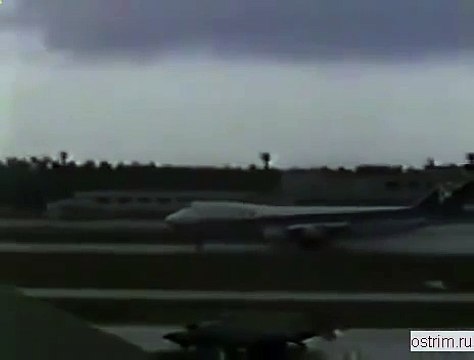 Ну и ну!! Самолет на взлете ударило молнией! Опасные силы природы