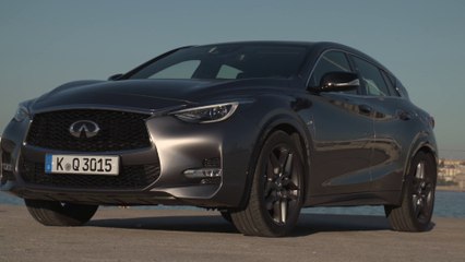 Infiniti Q30