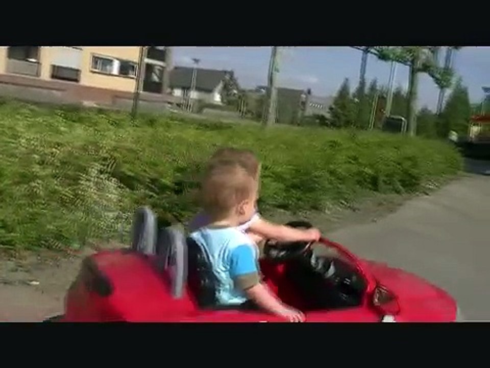 Voiture cabriolet électrique inspiré BMW 12V enfants 3-6 ans