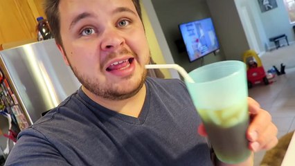 TODDLER SINGS TO MOM!!