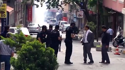 Korsan eylem yapan göstericilere müdahale