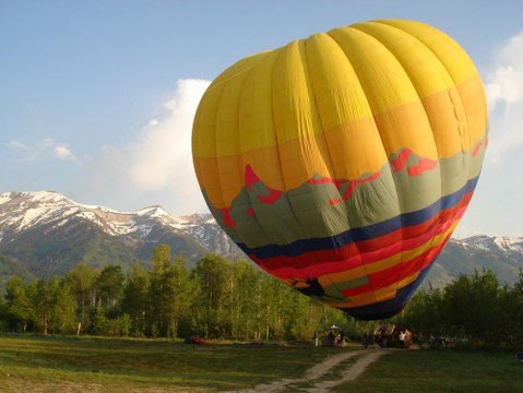 สารคดี มิติโลกหลังเที่ยงคืน 18 กุมภาพันธ์ 2559 เจาะลึก...กำเนิดโลก ตอน เยลโลว์สโตน