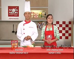 Làm món canh gà nấu bông cải