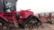 Awesome Big Tractor Power John Deere 9RX and Case IH Quadtrac Plowing