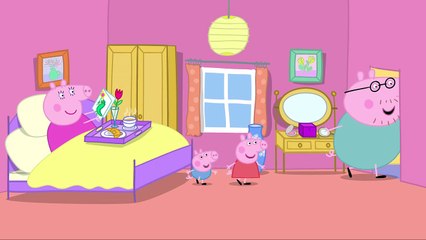 Peppa Pig Bakes A Cake