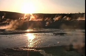 Край горячих гейзеров в национальном парке Йеллоустоун