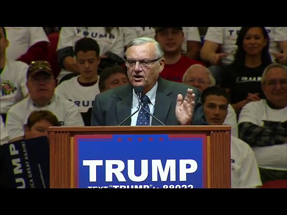 Trump Warmup Act Joe Arpaio Offers Hillary Clinton 'Free Pair of Pink Underwear'