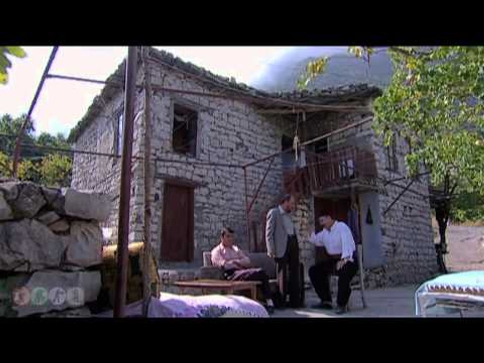 مسلسل ضيعة ضايعة - الجزء الأول ـ الحلقة 13 الثا...