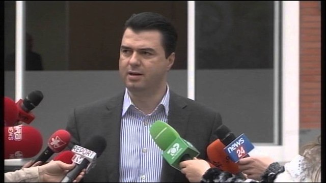 Tirane , Basha kushte Ramës: Të ikë Armando Prenga, të enjten të kalojnë aktet e Dekriminalizimit