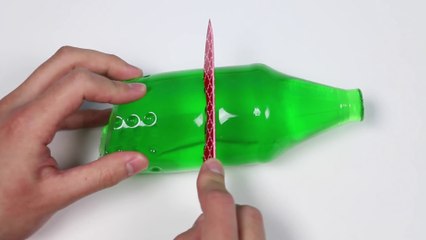 Reconstituer une bouteille de Sprite en jello verte. Plus vraie que nature