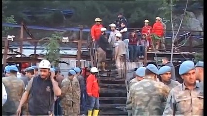 Soma'da maden önündeki gergin bekleyiş sürüyor