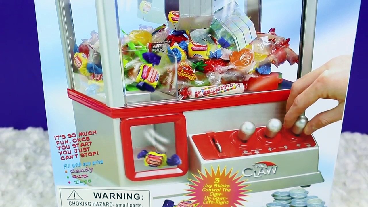 THE CLAW Surprise Toys Coin Machine With Batman, Transformers, Shopkins & Barbie Toys DisneyCarToys