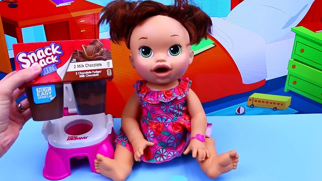 Baby Alive Eats & Poops!!! Gross Brown Chocolate Pudding & Potty Training on the Toilet