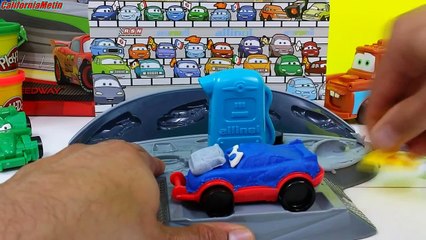 Play-Doh Cars 2 Mold and Go Speedway Playset Disney Pixar Car Toys play doh