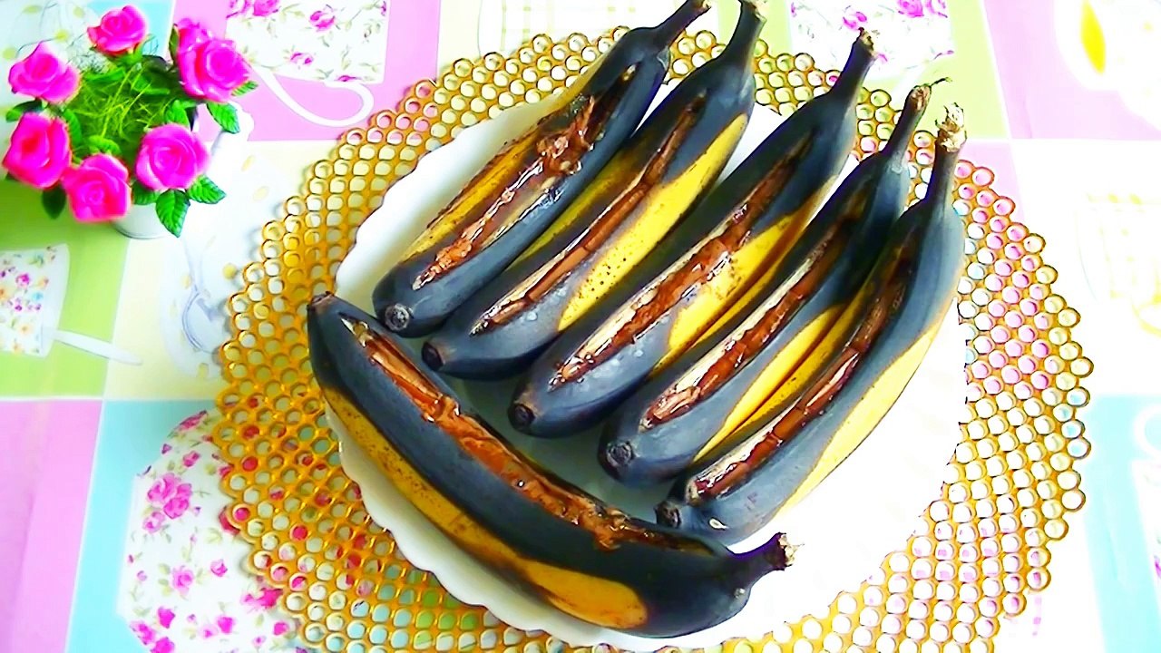 Лодочки из бананов с шоколадом. Вкусный десерт из бананов