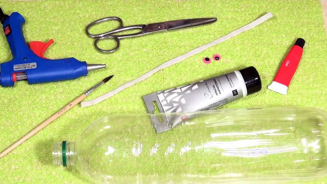 Новогодние Снежинки своими руками. Как сделать снежинку из пластиковой бутылки