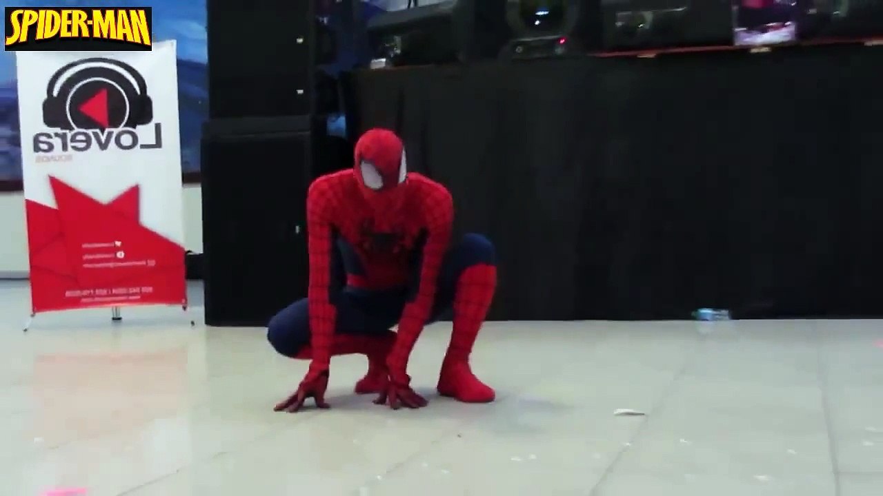 Spiderman, Frozen Elsa & Spiderbaby! Pink Spidergirl, Baby Farts & Joker! Superhero Fun in Real Life