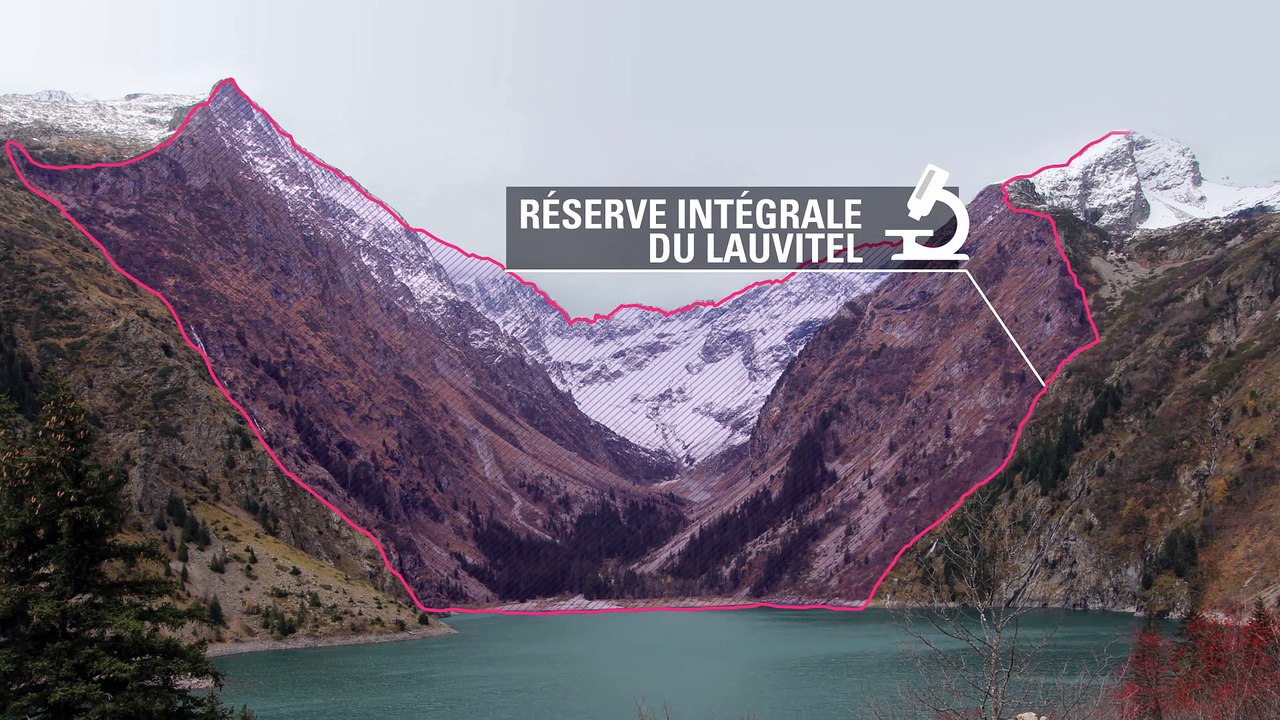 Et au milieu se tient un lac...