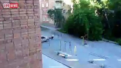 Гопник ограбил бабушку