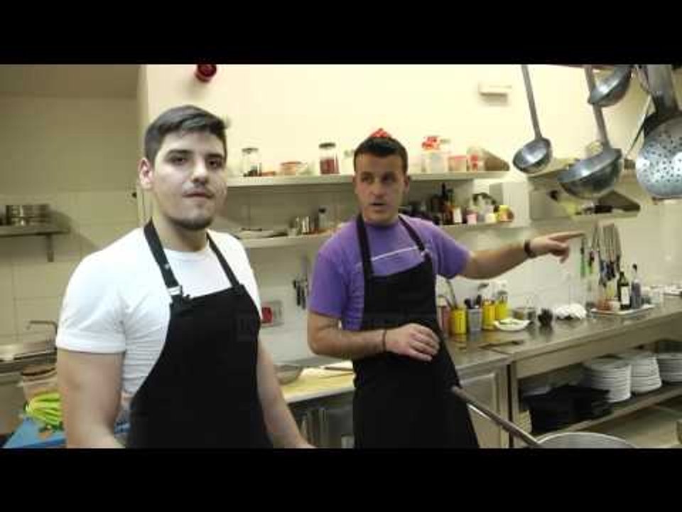 Receta e Ditës - Rizoto me luleshtrydhe dhe karkaleca - Top Channel Albania - News - Lajme