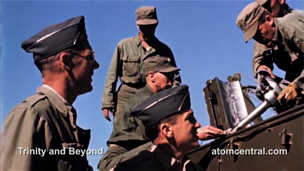 Atom bombası denemesi ve etkileri - (Top Ateşi ile)