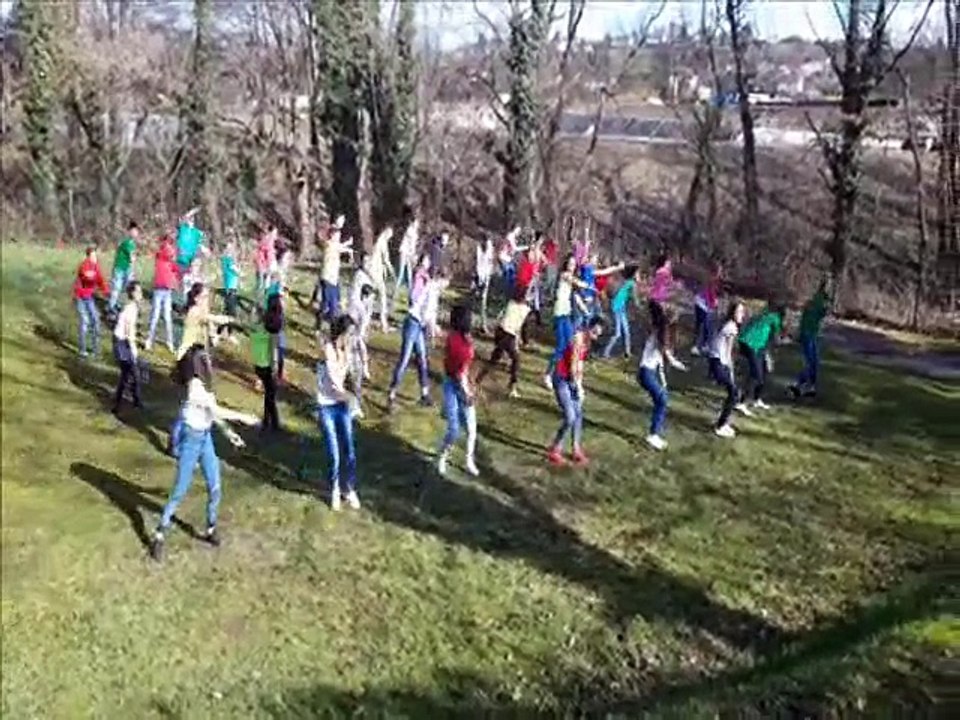 FlashMob UNSS Euro 2016 Collège Exbrayat - La Grand Croix
